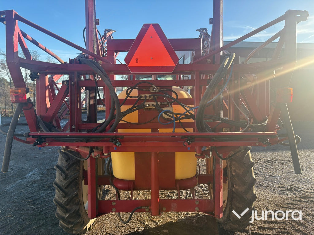 Växtskyddsspruta - Hardi TY1500 - Συρόμενο ψεκαστικό: φωτογραφία 5 Växtskyddsspruta - Hardi TY1500 - Συρόμενο ψεκαστικό: φωτογραφία 5