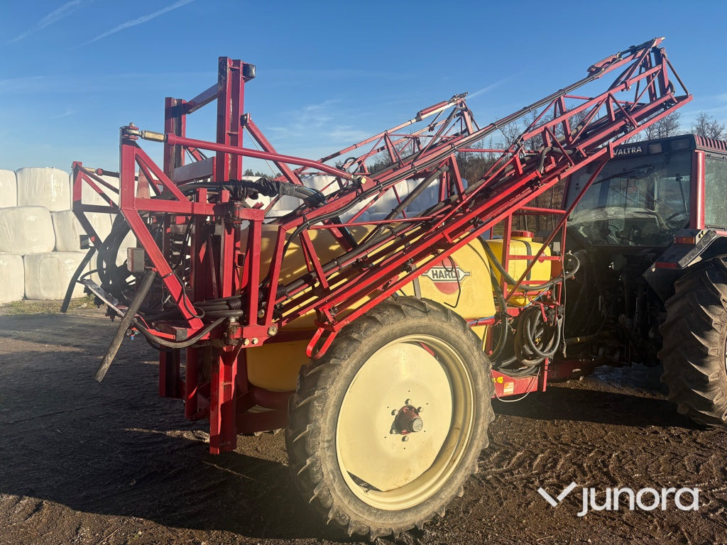 Växtskyddsspruta - Hardi TY1500 - Συρόμενο ψεκαστικό: φωτογραφία 4 Växtskyddsspruta - Hardi TY1500 - Συρόμενο ψεκαστικό: φωτογραφία 4