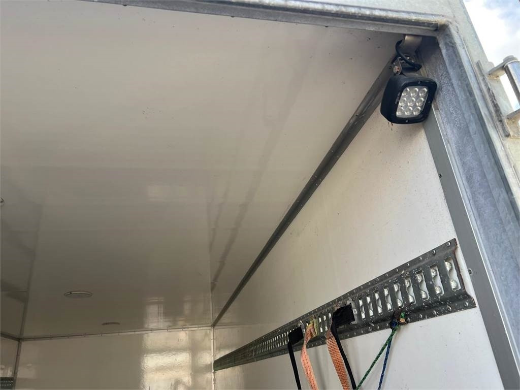 MAN TGL 8-220 4x2 BL incl. 2 stk veksellad - Φορτηγό μεταφοράς εμπορευματοκιβωτίων/ Κινητό αμάξωμα: φωτογραφία 4 MAN TGL 8-220 4x2 BL incl. 2 stk veksellad - Φορτηγό μεταφοράς εμπορευματοκιβωτίων/ Κινητό αμάξωμα: φωτογραφία 4