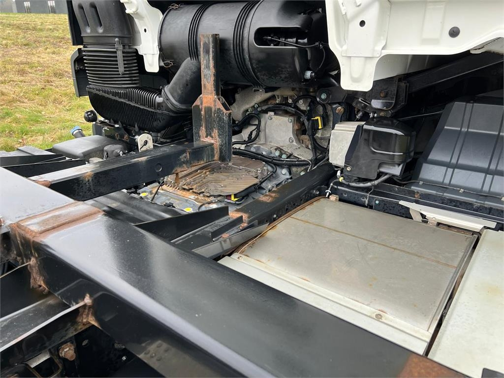 Φορτηγό μεταφοράς εμπορευματοκιβωτίων/ Κινητό αμάξωμα MAN TGS 26-500 6x2-4 LL: φωτογραφία 16 Φορτηγό μεταφοράς εμπορευματοκιβωτίων/ Κινητό αμάξωμα MAN TGS 26-500 6x2-4 LL: φωτογραφία 16