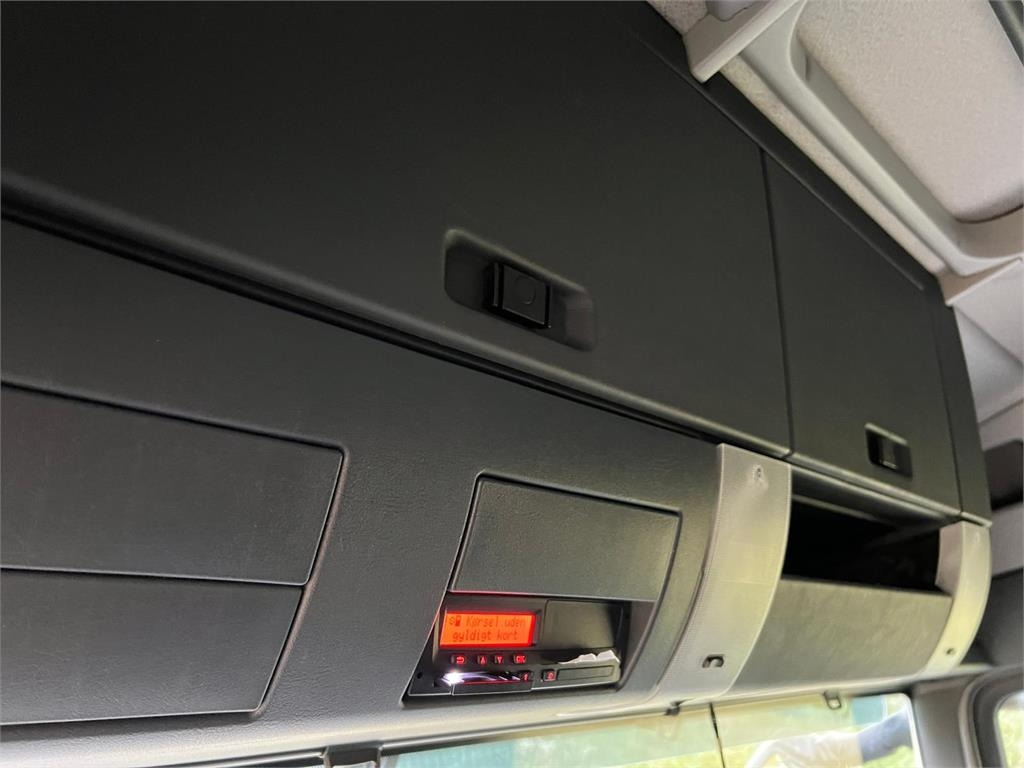 Φορτηγό μεταφοράς εμπορευματοκιβωτίων/ Κινητό αμάξωμα MAN TGS 26-500 6x2-4 LL: φωτογραφία 12 Φορτηγό μεταφοράς εμπορευματοκιβωτίων/ Κινητό αμάξωμα MAN TGS 26-500 6x2-4 LL: φωτογραφία 12