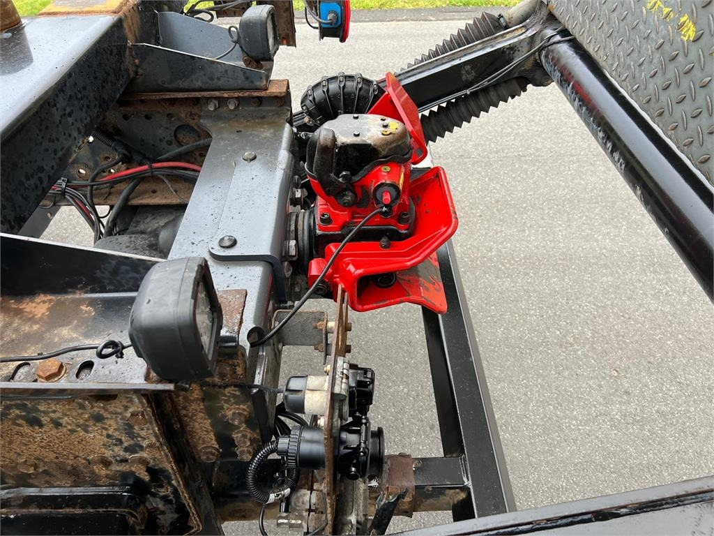 Φορτηγό μεταφοράς εμπορευματοκιβωτίων/ Κινητό αμάξωμα MAN TGS 26-500 6x2-4 LL: φωτογραφία 17 Φορτηγό μεταφοράς εμπορευματοκιβωτίων/ Κινητό αμάξωμα MAN TGS 26-500 6x2-4 LL: φωτογραφία 17