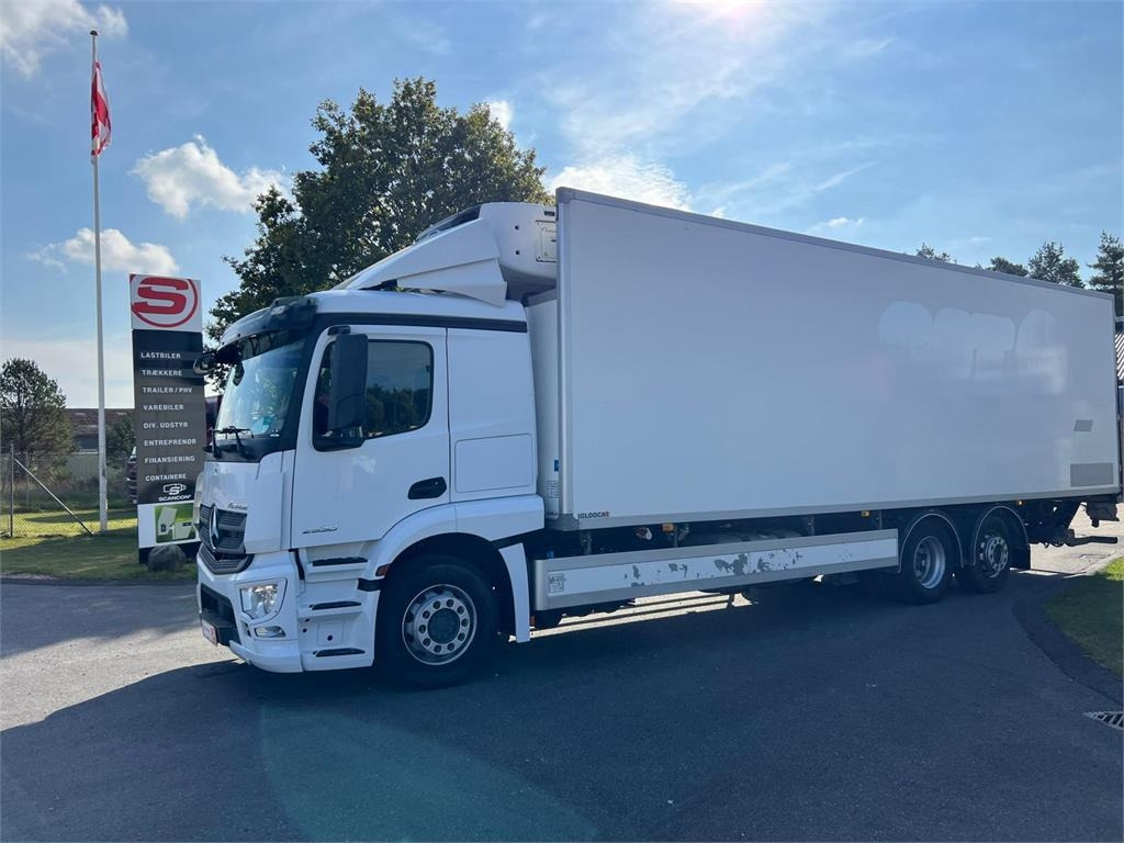 Mercedes-Benz Actros 2530 L 6x2*4 - Φορτηγό ψυγείο: φωτογραφία 1 Mercedes-Benz Actros 2530 L 6x2*4 - Φορτηγό ψυγείο: φωτογραφία 1