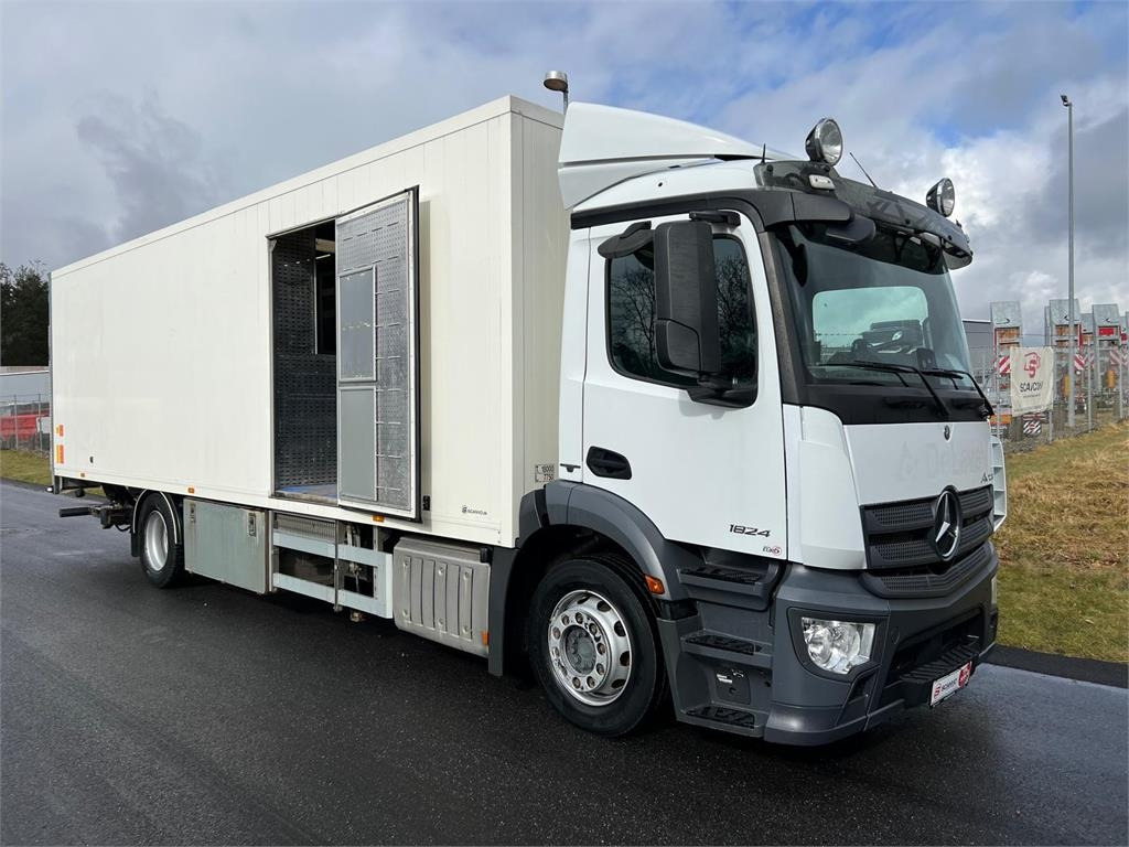 Mercedes-Benz Antos 1824 LnR - Φορτηγό κόφα: φωτογραφία 2 Mercedes-Benz Antos 1824 LnR - Φορτηγό κόφα: φωτογραφία 2