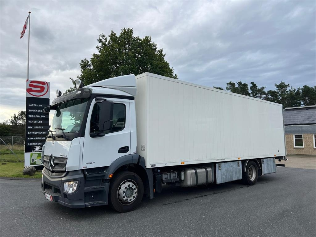 Mercedes-Benz Antos 1824 LnR - Φορτηγό κόφα: φωτογραφία 3 Mercedes-Benz Antos 1824 LnR - Φορτηγό κόφα: φωτογραφία 3