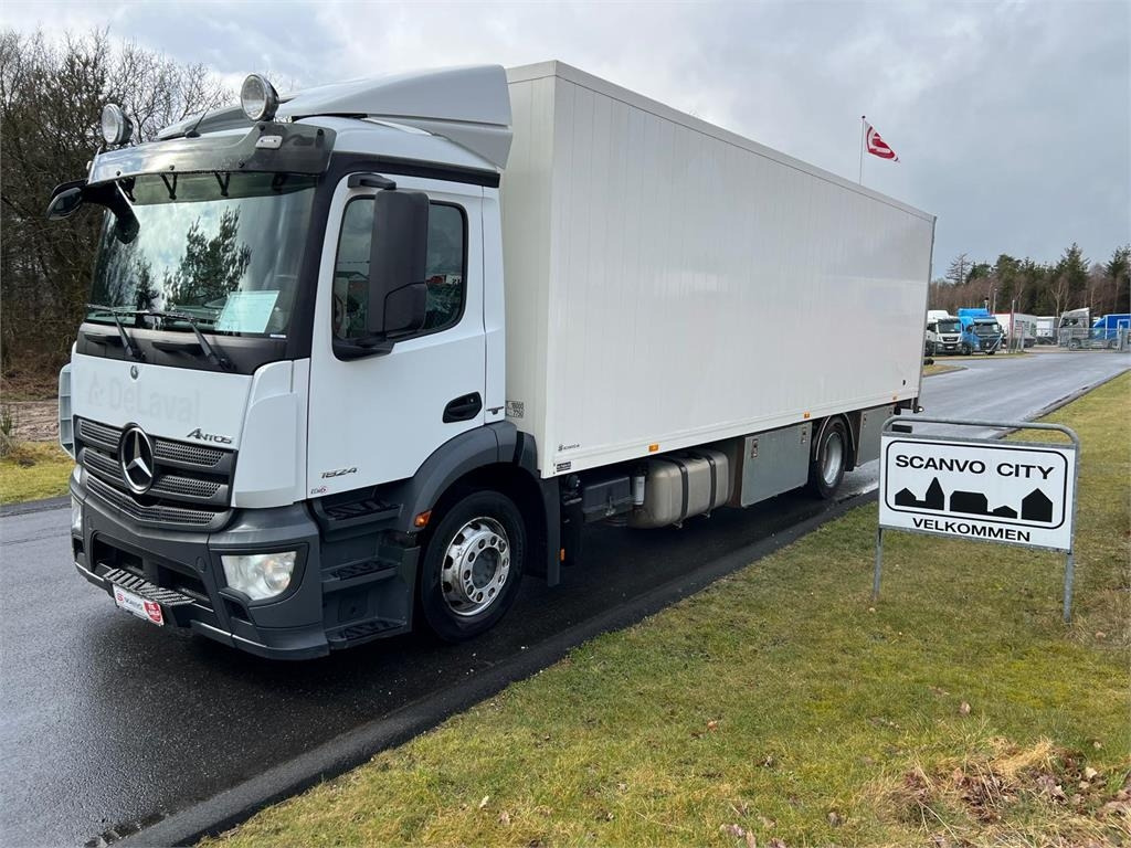 Mercedes-Benz Antos 1824 LnR - Φορτηγό κόφα: φωτογραφία 3 Mercedes-Benz Antos 1824 LnR - Φορτηγό κόφα: φωτογραφία 3