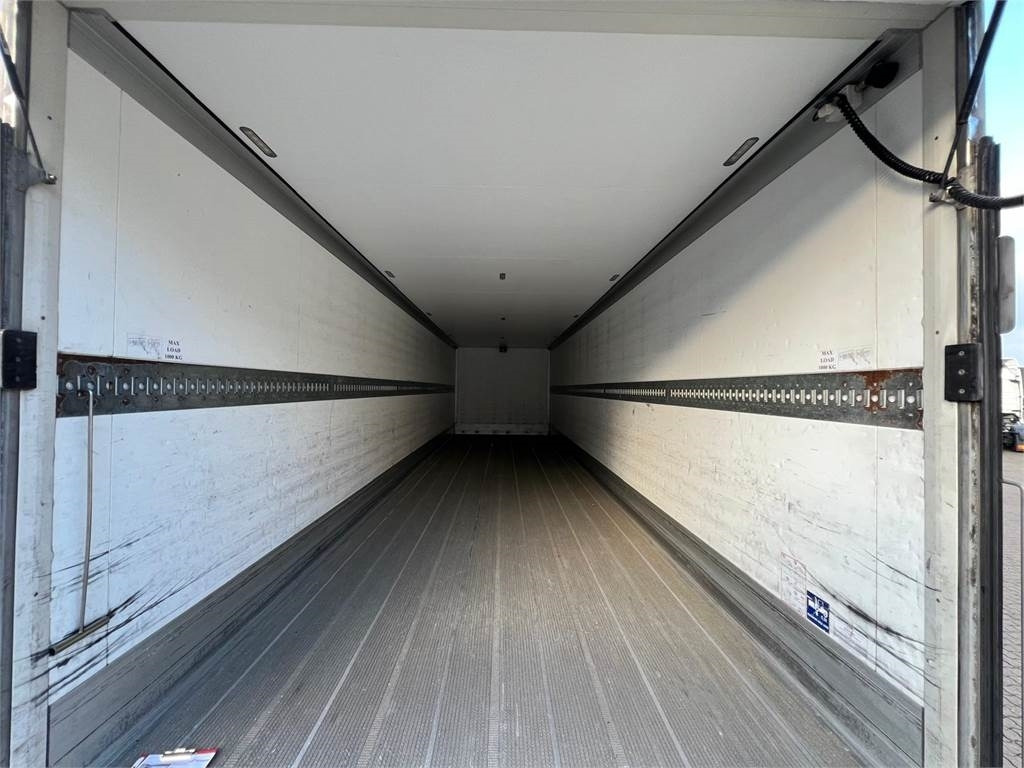 Mercedes-Benz Antos 2533 L - Φορτηγό κόφα: φωτογραφία 5 Mercedes-Benz Antos 2533 L - Φορτηγό κόφα: φωτογραφία 5
