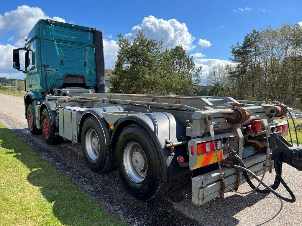 Mercedes-Benz Arocs 3251 K - Φορτηγό καδοφόρος φορτωτής: φωτογραφία 4 Mercedes-Benz Arocs 3251 K - Φορτηγό καδοφόρος φορτωτής: φωτογραφία 4