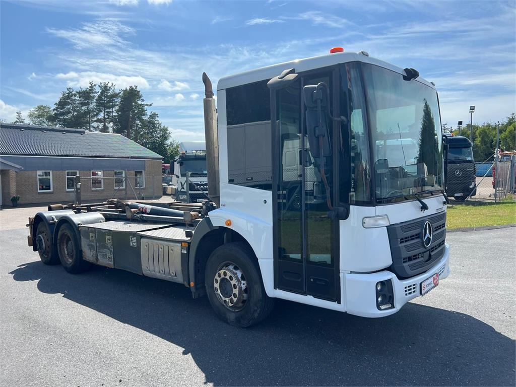Mercedes-Benz Econic 2630 L - Φορτηγό φόρτωσης γάντζου: φωτογραφία 3 Mercedes-Benz Econic 2630 L - Φορτηγό φόρτωσης γάντζου: φωτογραφία 3