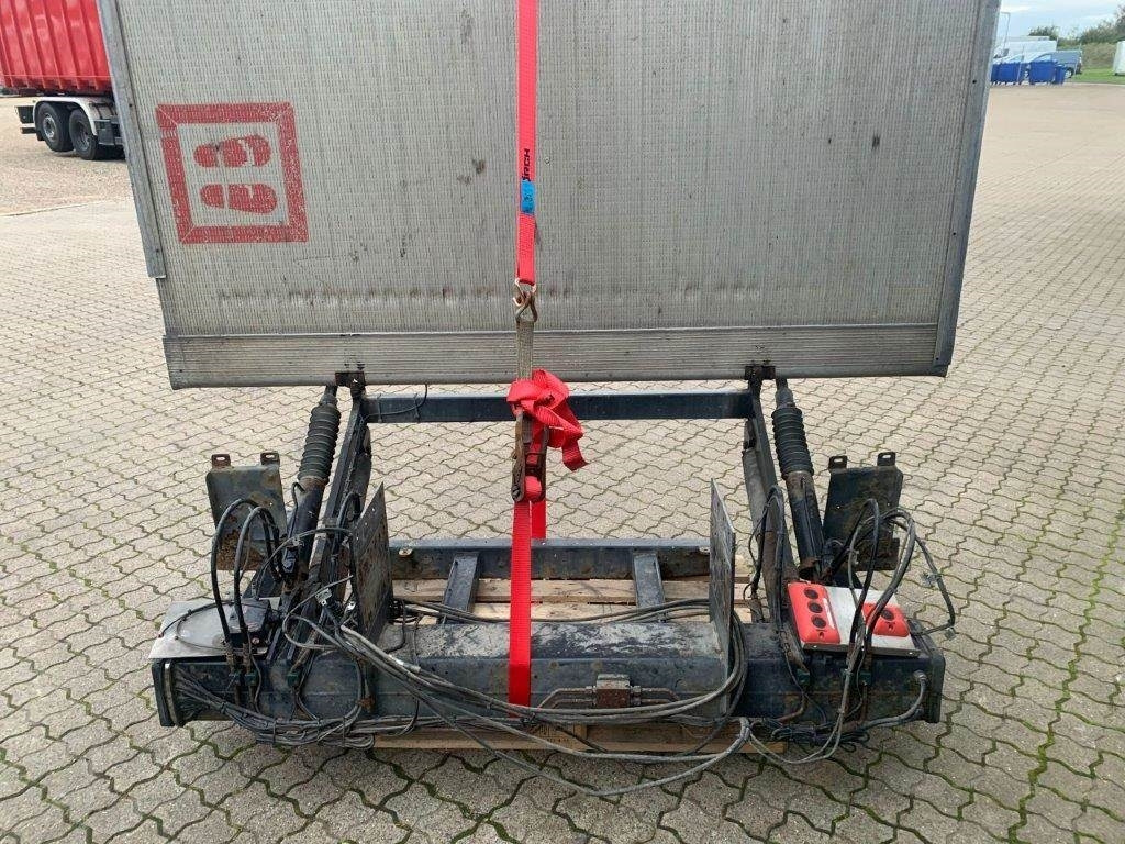 Palfinger 1000kg lodretstående  - Υδραυλική πόρτα: φωτογραφία 4 Palfinger 1000kg lodretstående  - Υδραυλική πόρτα: φωτογραφία 4