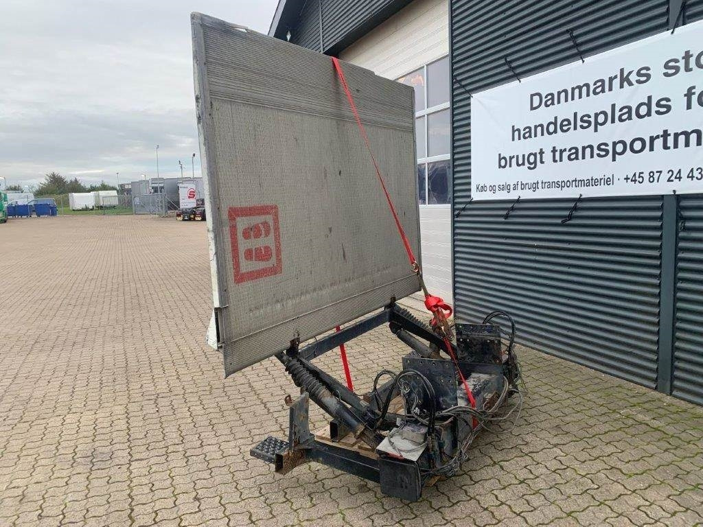 Palfinger 1000kg lodretstående  - Υδραυλική πόρτα: φωτογραφία 2 Palfinger 1000kg lodretstående  - Υδραυλική πόρτα: φωτογραφία 2