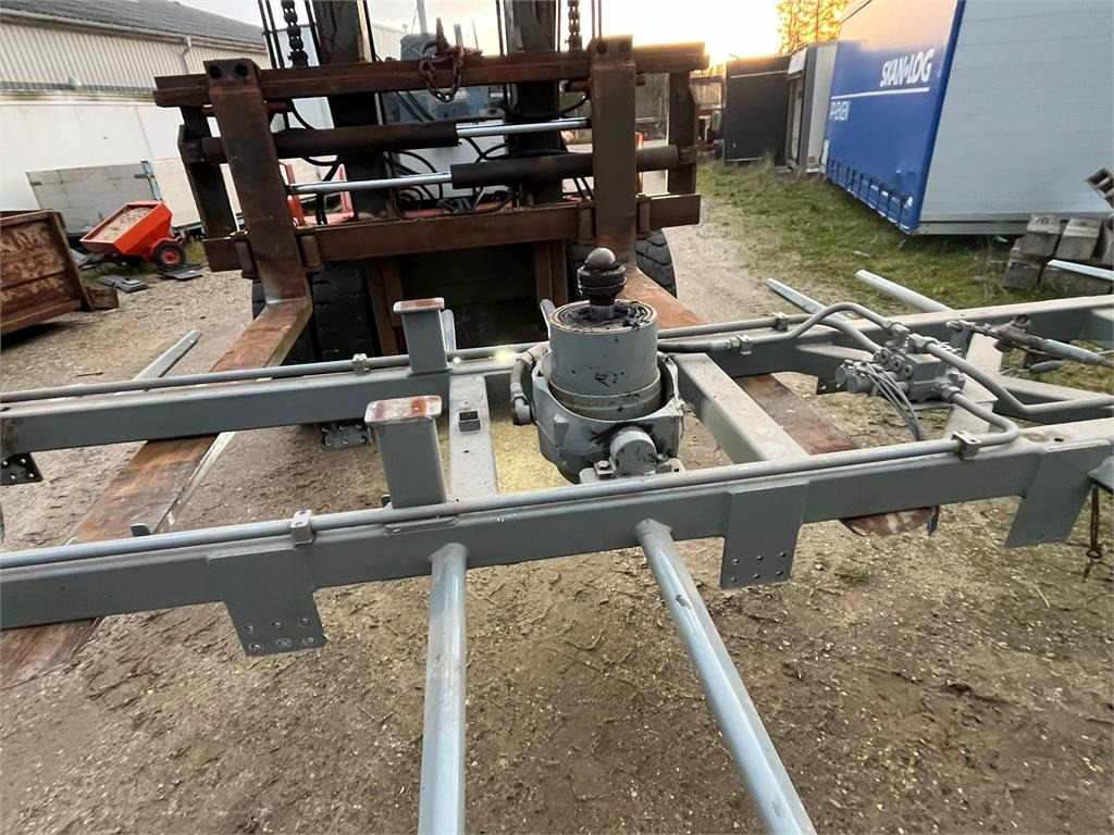 SVF tiplads ramme med cylinder fra Scania 8x2 - Ρυμούλκα ανατρεπόμενο: φωτογραφία 2 SVF tiplads ramme med cylinder fra Scania 8x2 - Ρυμούλκα ανατρεπόμενο: φωτογραφία 2