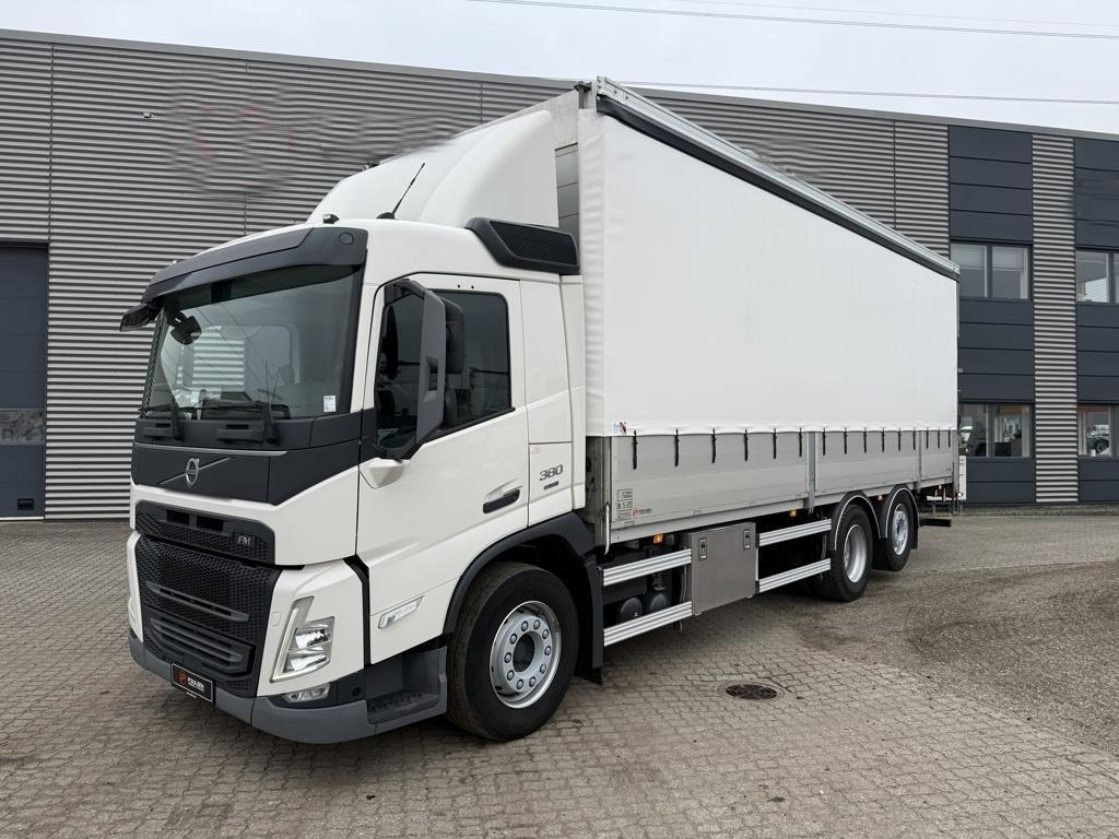 Volvo FM380 7800mm - Φορτηγό μουσαμάς: φωτογραφία 2 Volvo FM380 7800mm - Φορτηγό μουσαμάς: φωτογραφία 2