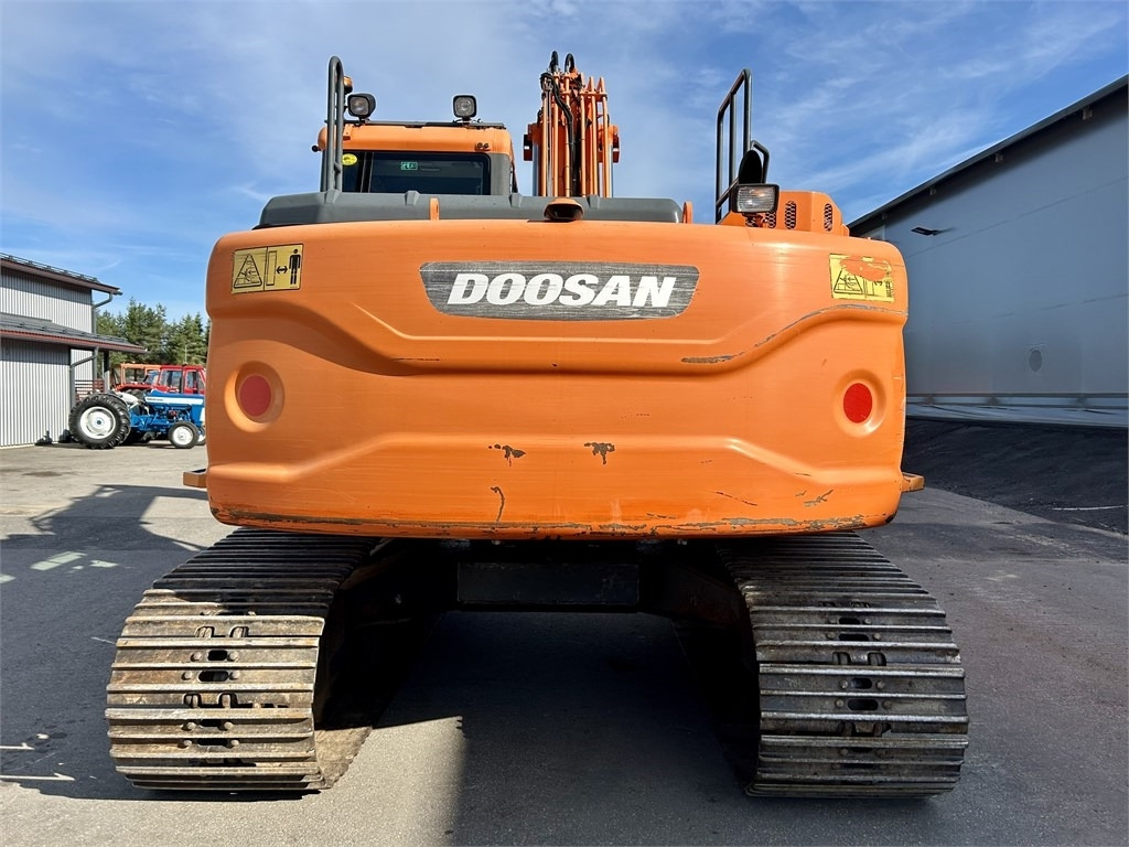 Doosan DX160LC-3 KALLISTAJA+PYÖRITTÄJÄ - Ερπυστριοφόρος εκσκαφέας: φωτογραφία 3 Doosan DX160LC-3 KALLISTAJA+PYÖRITTÄJÄ - Ερπυστριοφόρος εκσκαφέας: φωτογραφία 3