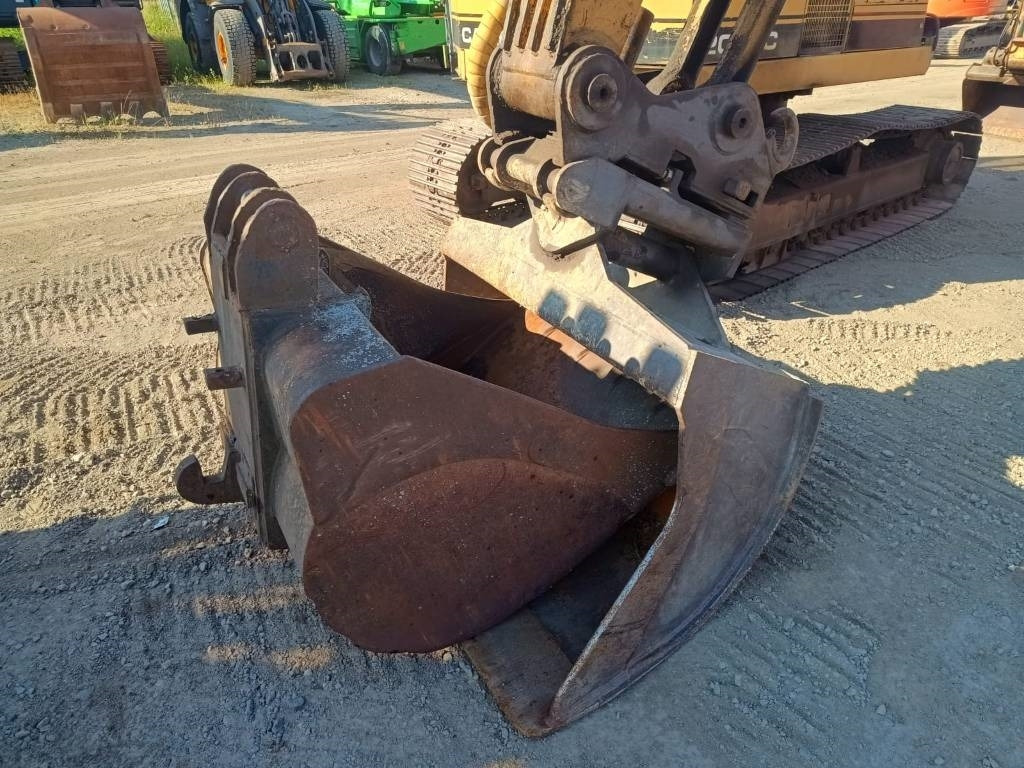 Ερπυστριοφόρος εκσκαφέας Fiat-Hitachi FH200T 2-KAUHAA: φωτογραφία 10
