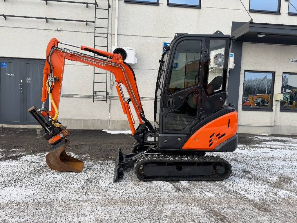 Hitachi MYYTY! SOLD! ZX 18-3 CLR Kallistaja ja pyöritys - Μίνι εκσκαφέας: φωτογραφία 1 Hitachi MYYTY! SOLD! ZX 18-3 CLR Kallistaja ja pyöritys - Μίνι εκσκαφέας: φωτογραφία 1