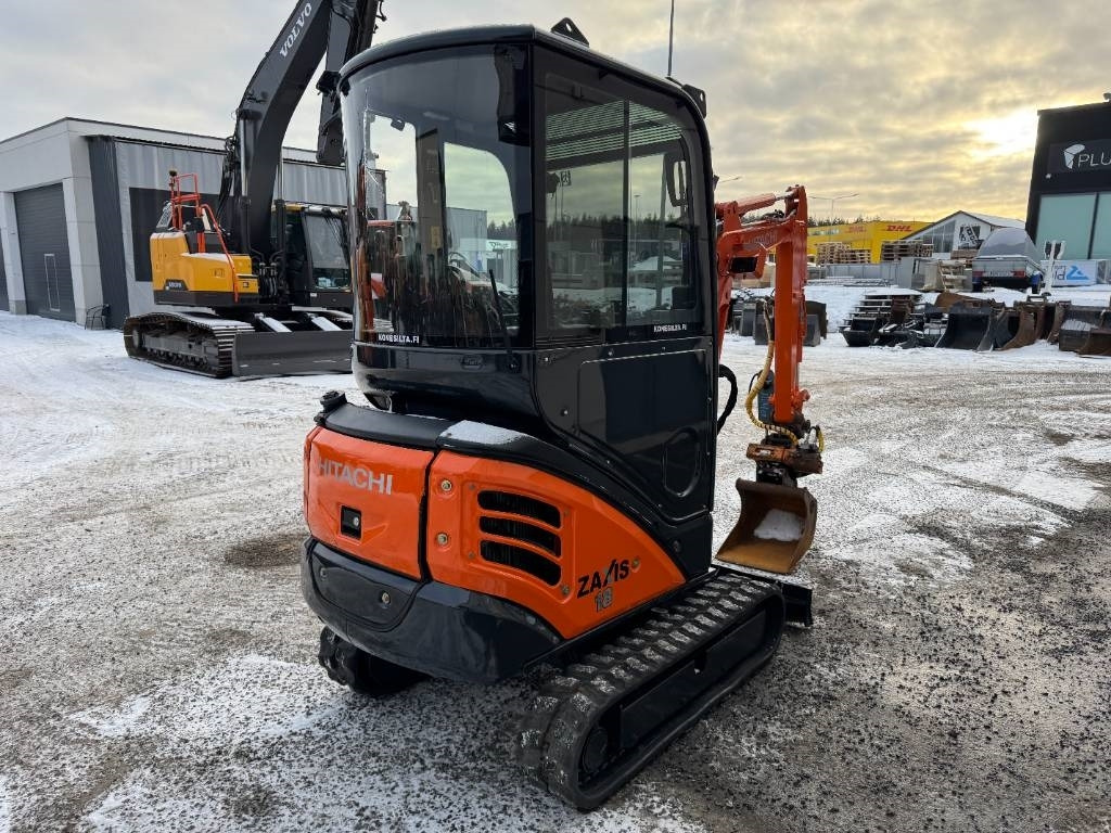 Hitachi MYYTY! SOLD! ZX 18-3 CLR Kallistaja ja pyöritys - Μίνι εκσκαφέας: φωτογραφία 5 Hitachi MYYTY! SOLD! ZX 18-3 CLR Kallistaja ja pyöritys - Μίνι εκσκαφέας: φωτογραφία 5