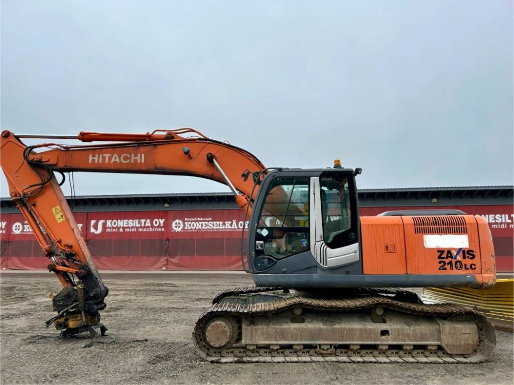 Hitachi ZX210LC-3 - Ερπυστριοφόρος εκσκαφέας: φωτογραφία 1 Hitachi ZX210LC-3 - Ερπυστριοφόρος εκσκαφέας: φωτογραφία 1