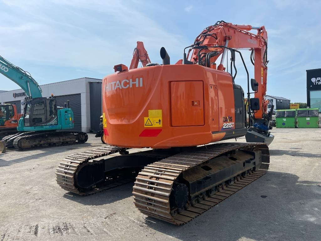 Hitachi ZX225USLC-6 PYÖRITTÄJÄLLÄ - Ερπυστριοφόρος εκσκαφέας: φωτογραφία 4 Hitachi ZX225USLC-6 PYÖRITTÄJÄLLÄ - Ερπυστριοφόρος εκσκαφέας: φωτογραφία 4