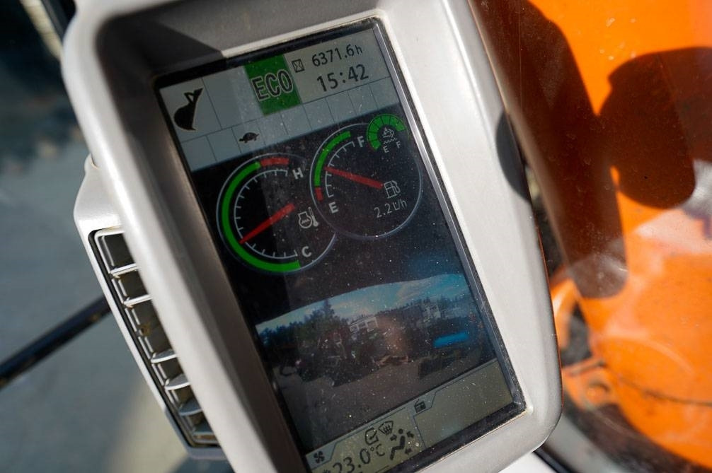Μίσθωση Hitachi ZX350LC-6 UUSI ALAKERTA  Hitachi ZX350LC-6 UUSI ALAKERTA: φωτογραφία 23