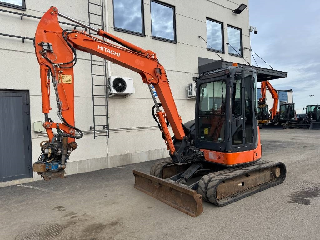 Hitachi ZX50U-2 PYÖRITTÄJÄLLÄ - Μίνι εκσκαφέας: φωτογραφία 2 Hitachi ZX50U-2 PYÖRITTÄJÄLLÄ - Μίνι εκσκαφέας: φωτογραφία 2