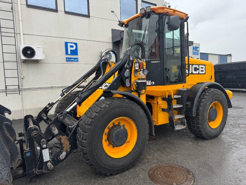 JCB 416 HT HYVÄT VARUSTEET - Ελαστιχοφόρος φορτωτής: φωτογραφία 3 JCB 416 HT HYVÄT VARUSTEET - Ελαστιχοφόρος φορτωτής: φωτογραφία 3