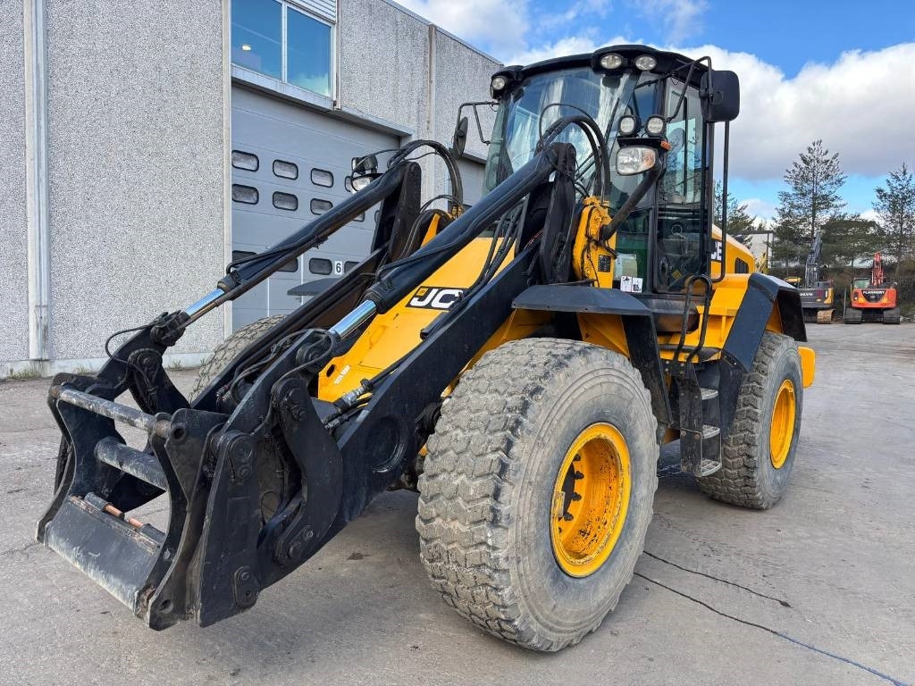 JCB 437 HT - Ελαστιχοφόρος φορτωτής: φωτογραφία 2 JCB 437 HT - Ελαστιχοφόρος φορτωτής: φωτογραφία 2