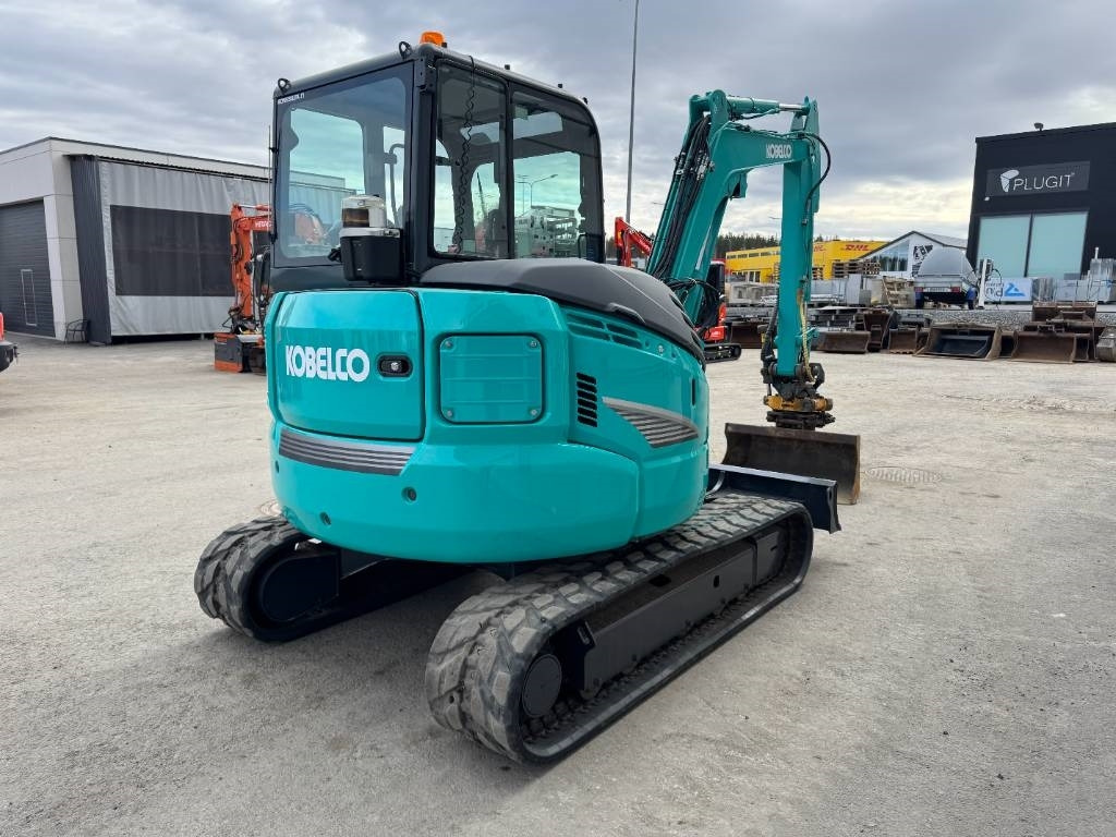 Kobelco SK45SRX-6 Pyörittäjä pihdeillä - Μίνι εκσκαφέας: φωτογραφία 5 Kobelco SK45SRX-6 Pyörittäjä pihdeillä - Μίνι εκσκαφέας: φωτογραφία 5