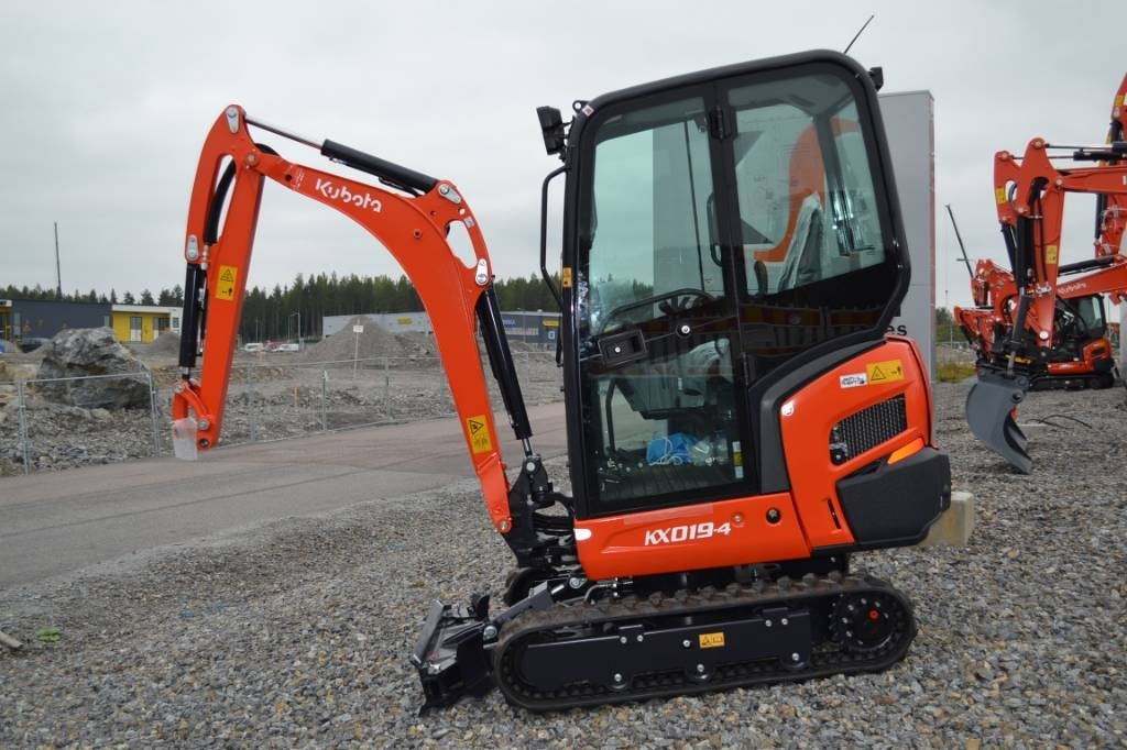Kubota KX019-4 UUSI, TAKUU 24KK - Μίνι εκσκαφέας: φωτογραφία 1 Kubota KX019-4 UUSI, TAKUU 24KK - Μίνι εκσκαφέας: φωτογραφία 1