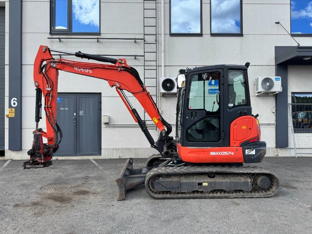 Kubota KX057-4 PYÖRITTÄJÄLLÄ  - Μίνι εκσκαφέας: φωτογραφία 1 Kubota KX057-4 PYÖRITTÄJÄLLÄ  - Μίνι εκσκαφέας: φωτογραφία 1