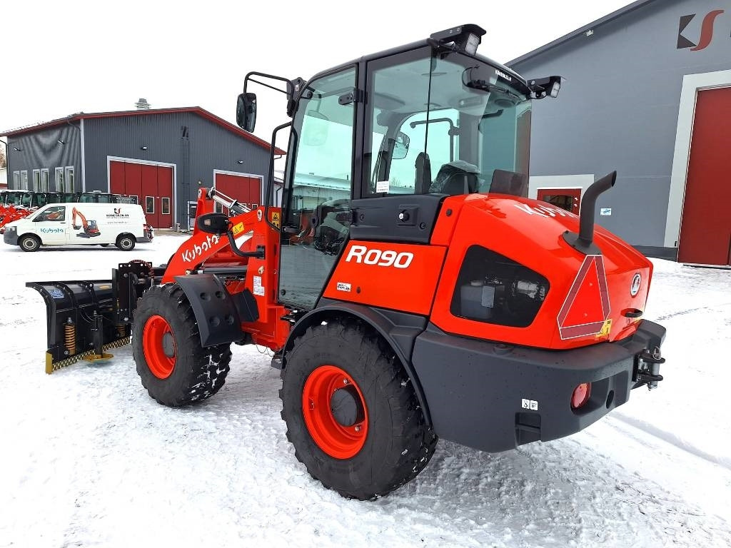 Kubota R090 TALVIPAKETILLA  - Ελαστιχοφόρος φορτωτής: φωτογραφία 3 Kubota R090 TALVIPAKETILLA  - Ελαστιχοφόρος φορτωτής: φωτογραφία 3