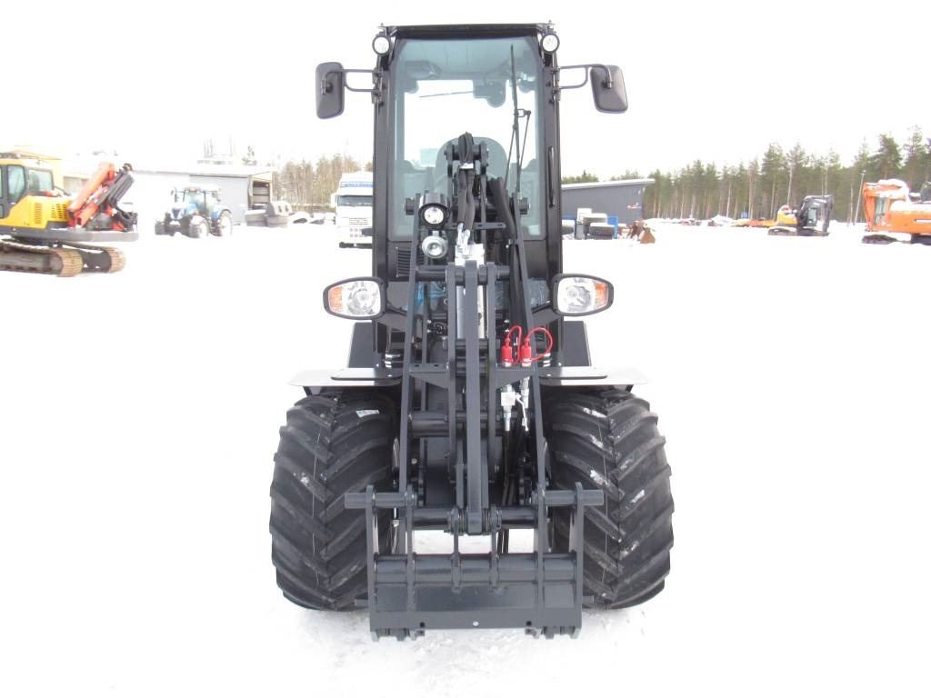 Kubota RT210-2 UUSI, TAKUU - Σπαστός φορτωτής: φωτογραφία 3 Kubota RT210-2 UUSI, TAKUU - Σπαστός φορτωτής: φωτογραφία 3