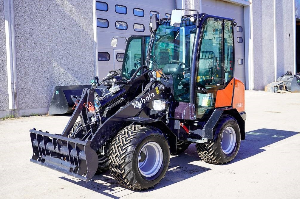 Kubota RT260-2 DELUXE - Ελαστιχοφόρος φορτωτής: φωτογραφία 2 Kubota RT260-2 DELUXE - Ελαστιχοφόρος φορτωτής: φωτογραφία 2