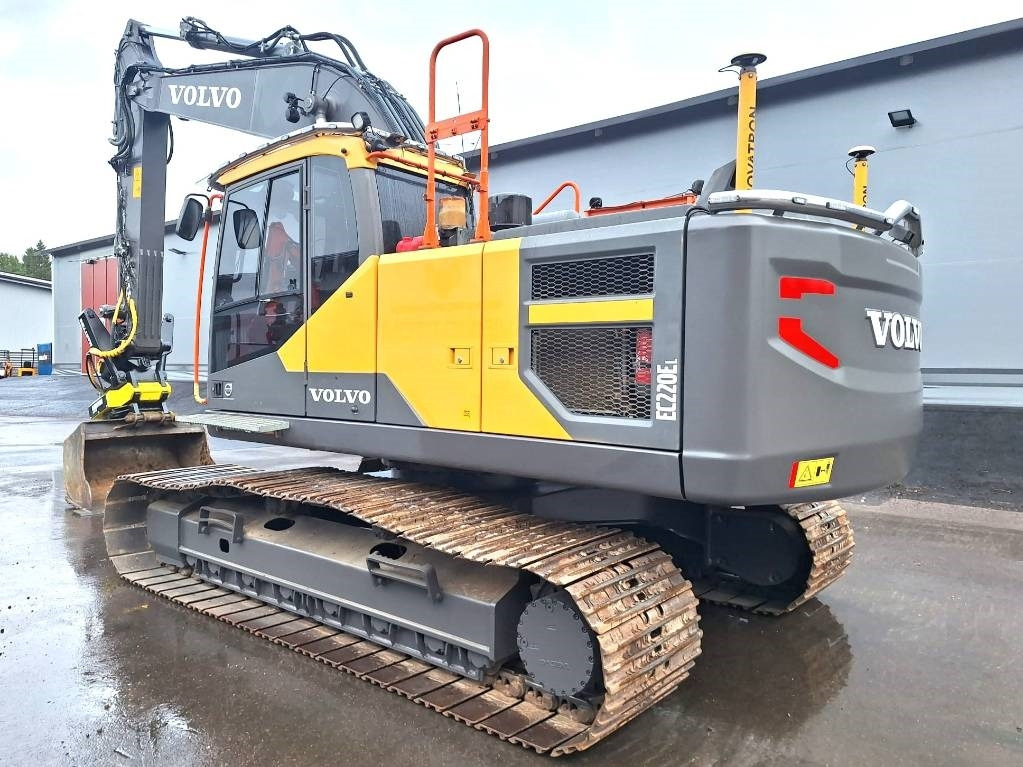 Volvo EC220EL HUIPPUVARUSTEILLA  - Ερπυστριοφόρος εκσκαφέας: φωτογραφία 2 Volvo EC220EL HUIPPUVARUSTEILLA  - Ερπυστριοφόρος εκσκαφέας: φωτογραφία 2