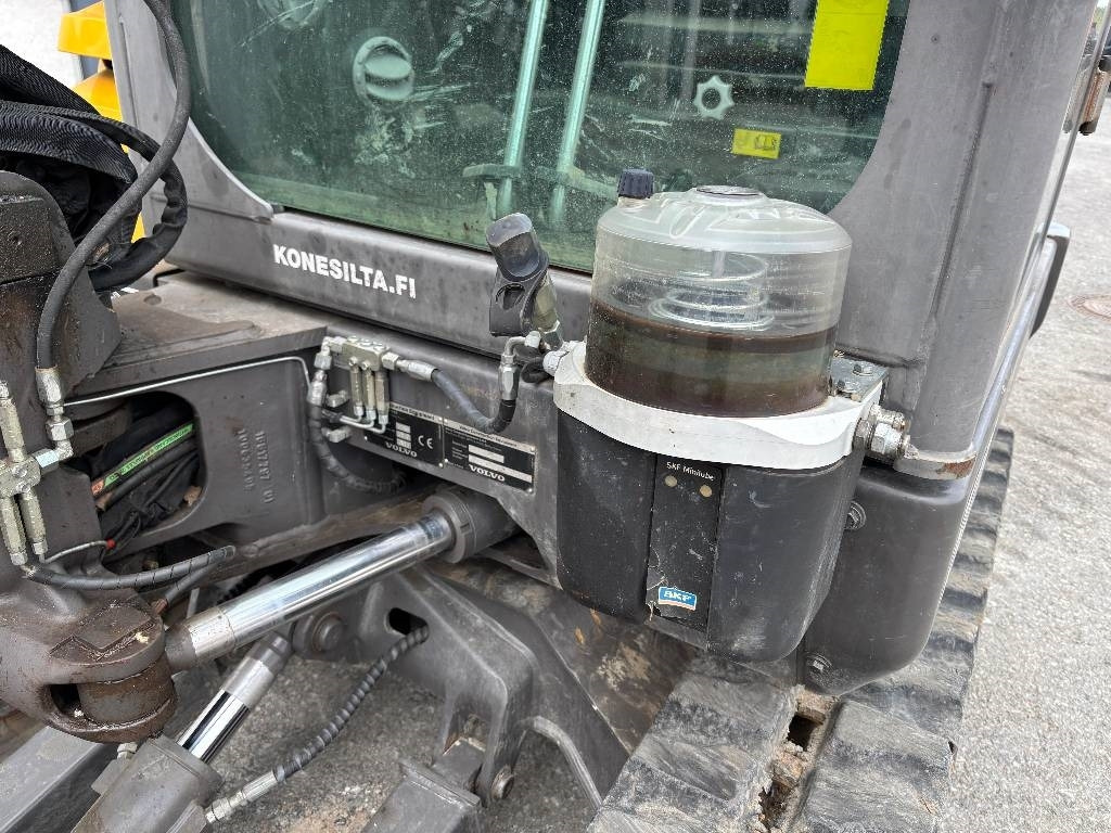 Μίνι εκσκαφέας Volvo EC27C PYÖRITTÄJÄLLÄ: φωτογραφία 9