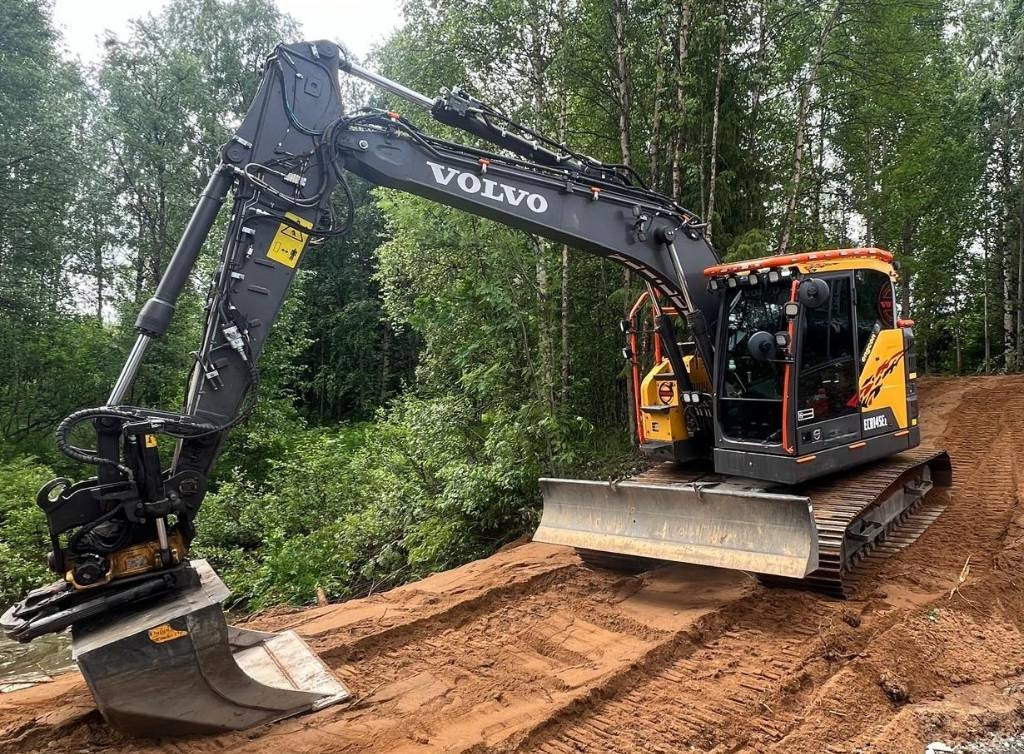 Volvo ECR145EL HUIPPUHIENO, TULOSSA KMÄKI - Ερπυστριοφόρος εκσκαφέας: φωτογραφία 1 Volvo ECR145EL HUIPPUHIENO, TULOSSA KMÄKI - Ερπυστριοφόρος εκσκαφέας: φωτογραφία 1