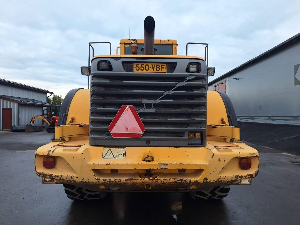Volvo L180E VAAKALLA - Ελαστιχοφόρος φορτωτής: φωτογραφία 3 Volvo L180E VAAKALLA - Ελαστιχοφόρος φορτωτής: φωτογραφία 3