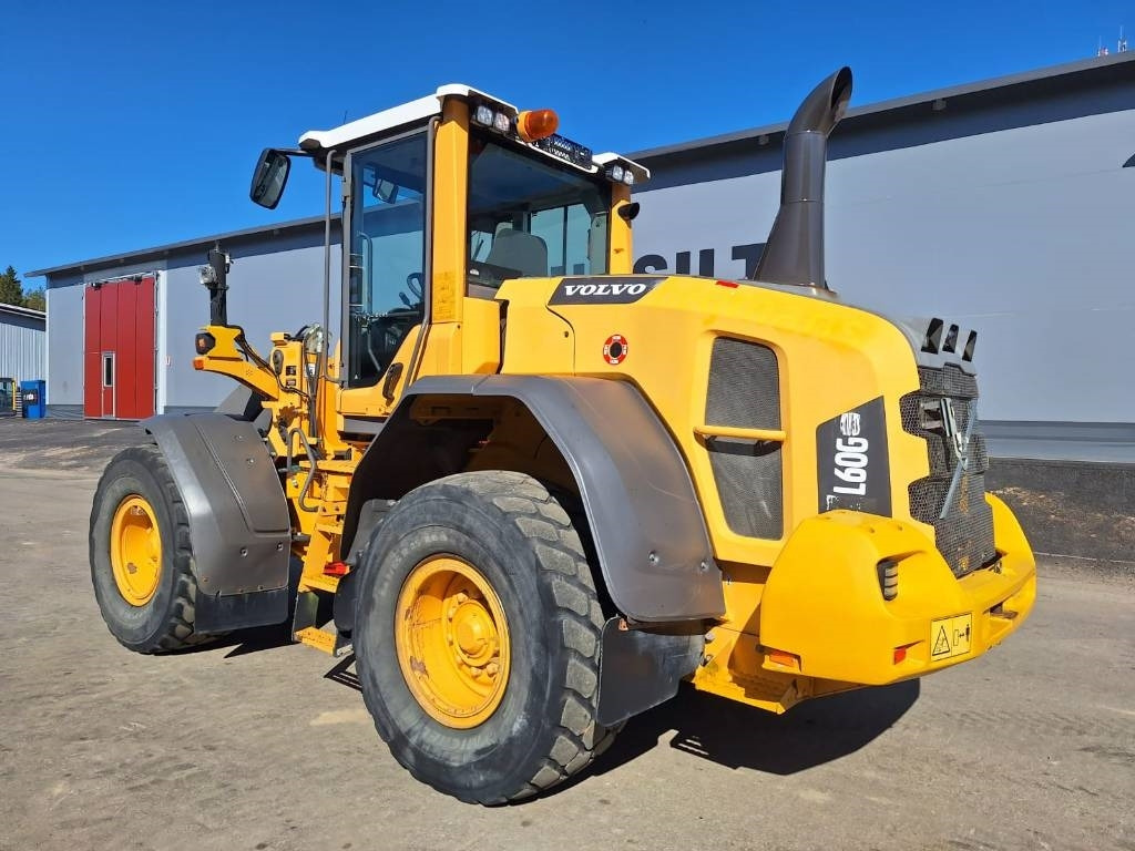 Volvo L60G VIPUOHJAUS - Ελαστιχοφόρος φορτωτής: φωτογραφία 2 Volvo L60G VIPUOHJAUS - Ελαστιχοφόρος φορτωτής: φωτογραφία 2