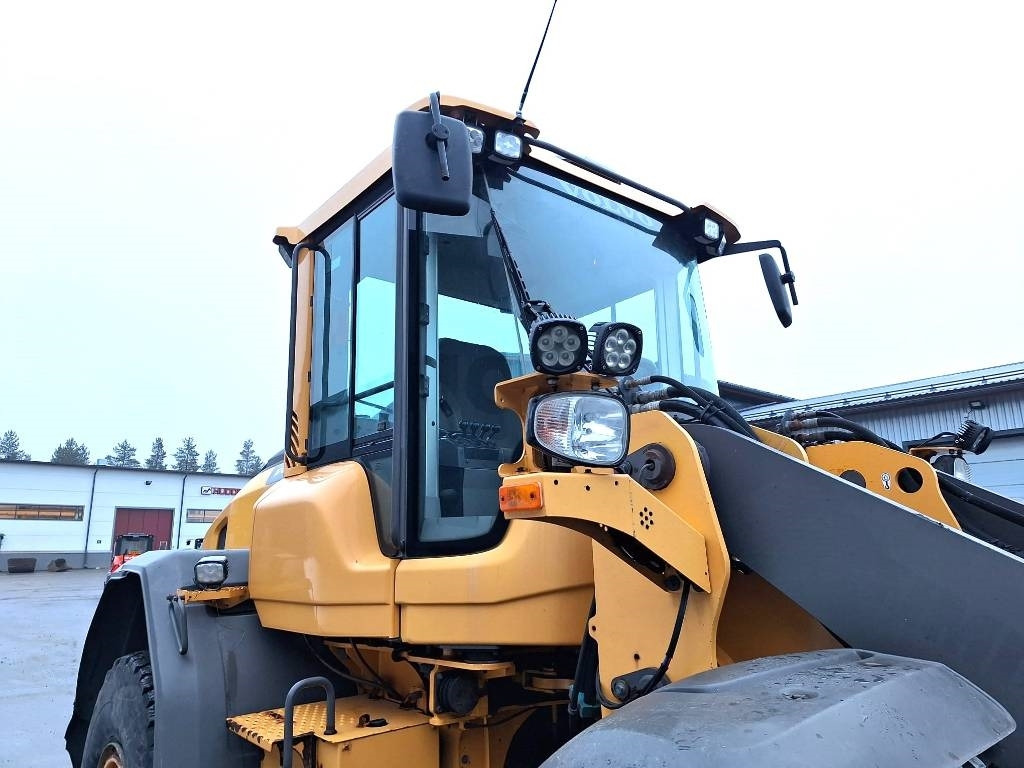 Ελαστιχοφόρος φορτωτής Volvo L90H VIPUOHJAUS YM.: φωτογραφία 7 Ελαστιχοφόρος φορτωτής Volvo L90H VIPUOHJAUS YM.: φωτογραφία 7