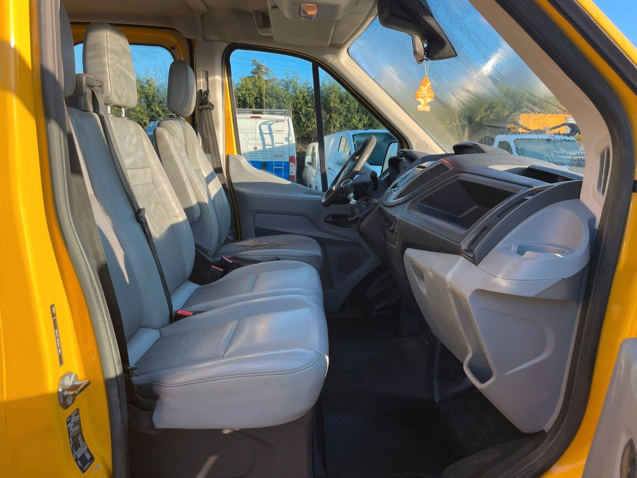 Ford Transit 2.2TDCI. Doka 7 Sitze. ALU pritsche. - Μικρό φορτηγό με καρότσα, Διπλοκάμπινο ελαφρύ επαγγελματικό: φωτογραφία 4 Ford Transit 2.2TDCI. Doka 7 Sitze. ALU pritsche. - Μικρό φορτηγό με καρότσα, Διπλοκάμπινο ελαφρύ επαγγελματικό: φωτογραφία 4