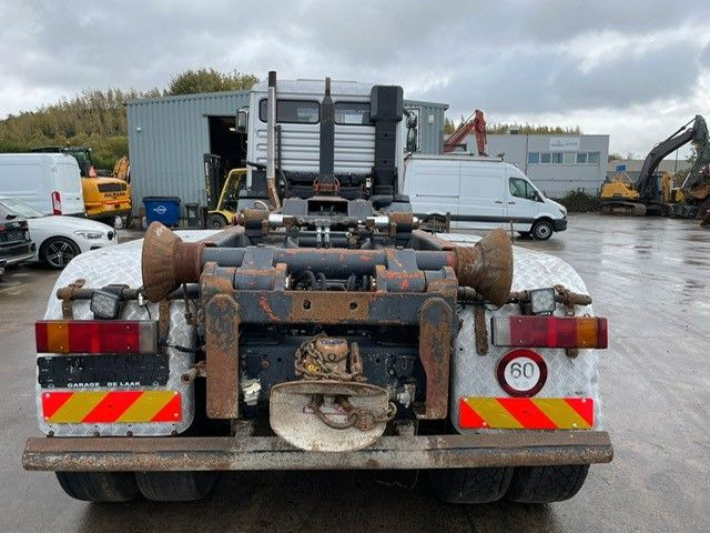 MAN 33-350. 6X6. Motorschaden. - Φορτηγό φόρτωσης γάντζου: φωτογραφία 4 MAN 33-350. 6X6. Motorschaden. - Φορτηγό φόρτωσης γάντζου: φωτογραφία 4