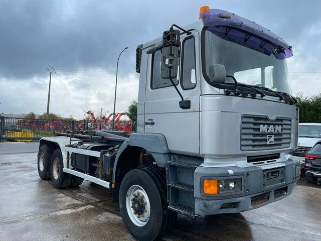 MAN 33-350. 6X6. Motorschaden. - Φορτηγό φόρτωσης γάντζου: φωτογραφία 2 MAN 33-350. 6X6. Motorschaden. - Φορτηγό φόρτωσης γάντζου: φωτογραφία 2