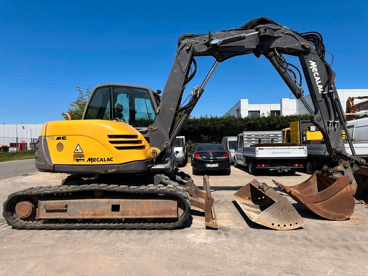 MECALAC M714. 3 Löffel + Gabel. Orginal 4098h. - Ερπυστριοφόρος εκσκαφέας: φωτογραφία 1 MECALAC M714. 3 Löffel + Gabel. Orginal 4098h. - Ερπυστριοφόρος εκσκαφέας: φωτογραφία 1