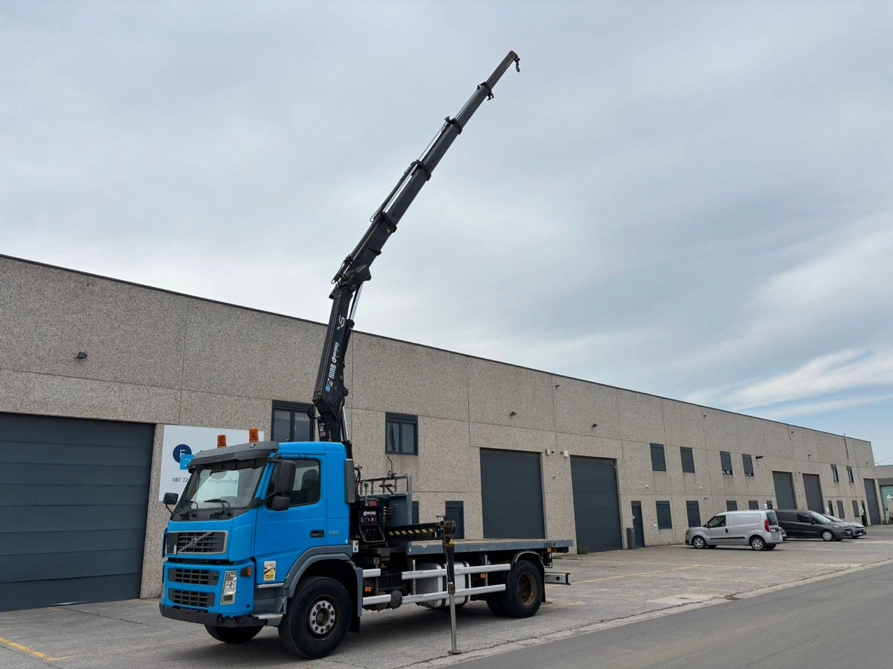 Volvo FM300. Hiab 166. Klima. - Φορτηγό με γερανό: φωτογραφία 3 Volvo FM300. Hiab 166. Klima. - Φορτηγό με γερανό: φωτογραφία 3