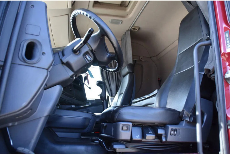 Scania R420 HL 6x2/4 - ADR FL - MANUAL - EURO 5 - 698 TKM - HYDRAULIC SYSTEM - LEATHER SEATS - XENON - - Τράκτορας: φωτογραφία 4 Scania R420 HL 6x2/4 - ADR FL - MANUAL - EURO 5 - 698 TKM - HYDRAULIC SYSTEM - LEATHER SEATS - XENON - - Τράκτορας: φωτογραφία 4