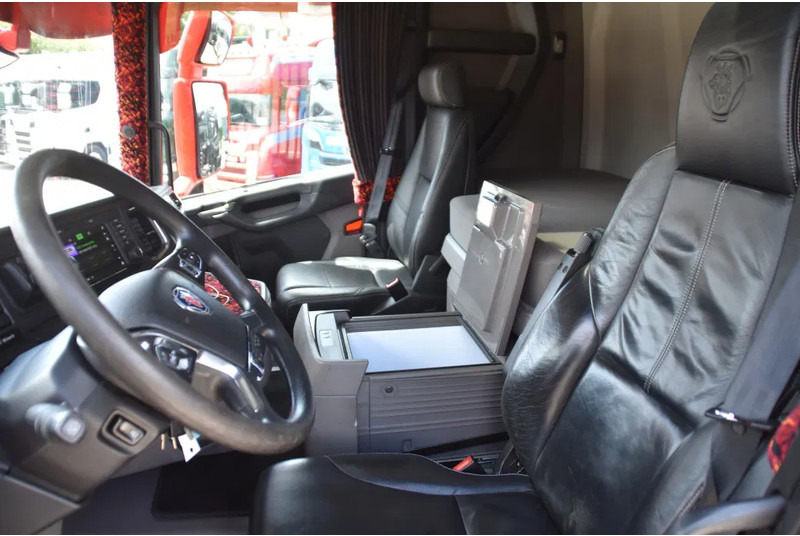 Scania R450 NGS 4x2NB - RETARDER - NEW TACHO - FULL AIR - PARK. AIRCO - PTO - LEATHER SEATS - 2 x FUEL TANKS - EXCELLENT CONDITION - - Τράκτορας: φωτογραφία 5 Scania R450 NGS 4x2NB - RETARDER - NEW TACHO - FULL AIR - PARK. AIRCO - PTO - LEATHER SEATS - 2 x FUEL TANKS - EXCELLENT CONDITION - - Τράκτορας: φωτογραφία 5