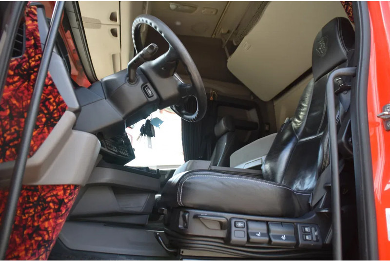 Scania R450 NGS 4x2NB - RETARDER - NEW TACHO - FULL AIR - PARK. AIRCO - PTO - LEATHER SEATS - 2 x FUEL TANKS - EXCELLENT CONDITION - - Τράκτορας: φωτογραφία 4 Scania R450 NGS 4x2NB - RETARDER - NEW TACHO - FULL AIR - PARK. AIRCO - PTO - LEATHER SEATS - 2 x FUEL TANKS - EXCELLENT CONDITION - - Τράκτορας: φωτογραφία 4