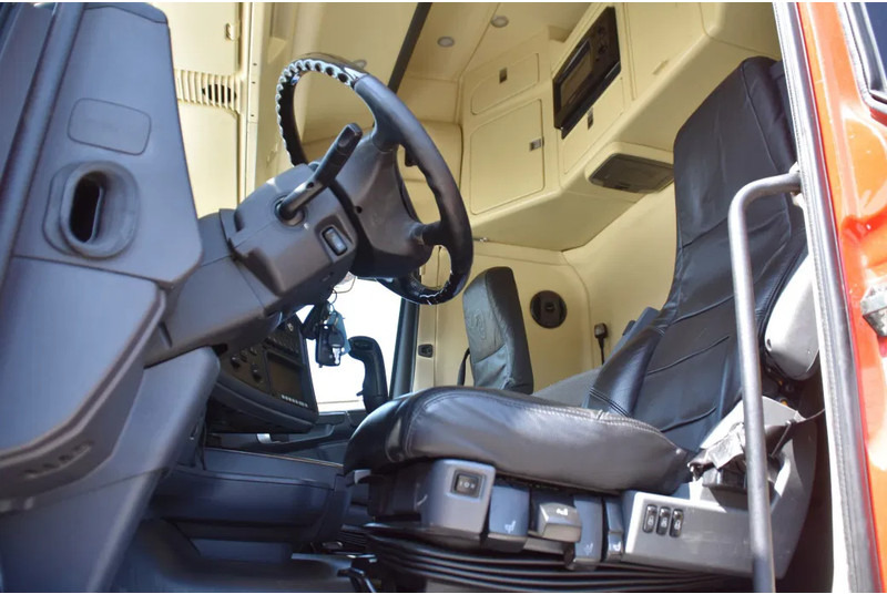 Scania R500 V8 TL 6x2/4 - EURO 5 - MANUAL - RETARDER - LEATHER SEATS - 2 x FUEL TANKS - XENON - - Τράκτορας: φωτογραφία 5 Scania R500 V8 TL 6x2/4 - EURO 5 - MANUAL - RETARDER - LEATHER SEATS - 2 x FUEL TANKS - XENON - - Τράκτορας: φωτογραφία 5