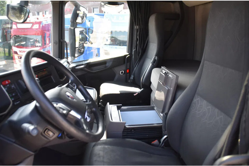 Scania S450 NGS 4x2NB - FULL AIR - RETARDER - ACC - PARK. AIRCO - 2 x FUEL TANKS - TOP CONDITION - - Τράκτορας: φωτογραφία 5 Scania S450 NGS 4x2NB - FULL AIR - RETARDER - ACC - PARK. AIRCO - 2 x FUEL TANKS - TOP CONDITION - - Τράκτορας: φωτογραφία 5
