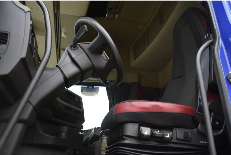 Volvo FH 500 Globetrotter 6x2/4 - EURO 6 - 769 TKM - AIRCO - 2 x FUEL TANKS - TOP CONDITION - - Τράκτορας: φωτογραφία 4 Volvo FH 500 Globetrotter 6x2/4 - EURO 6 - 769 TKM - AIRCO - 2 x FUEL TANKS - TOP CONDITION - - Τράκτορας: φωτογραφία 4